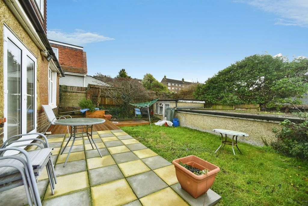 Property photo 2 of 15