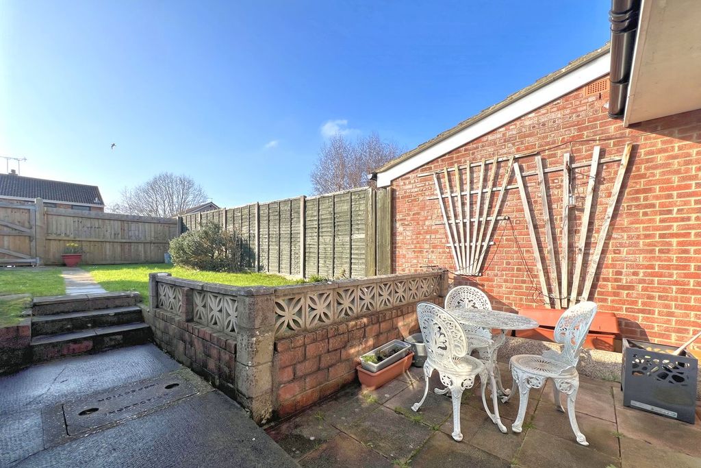 Property photo 3 of 12