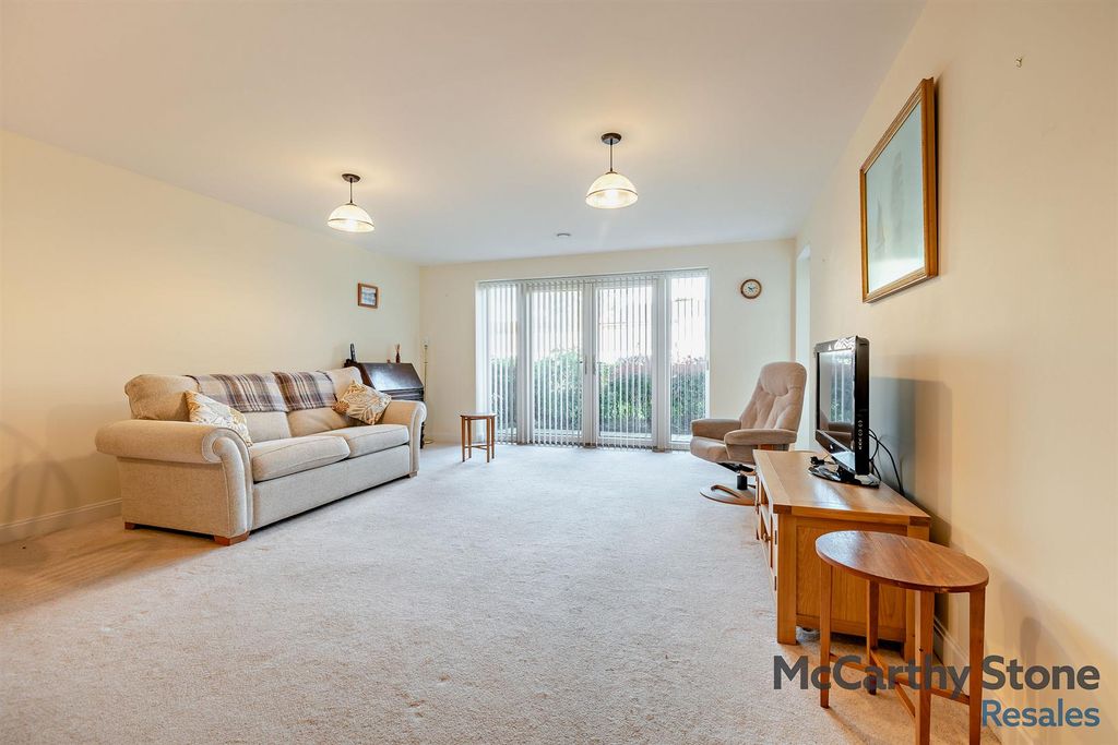 Property photo 3 of 19 Open Plan Living Room/Kitchen