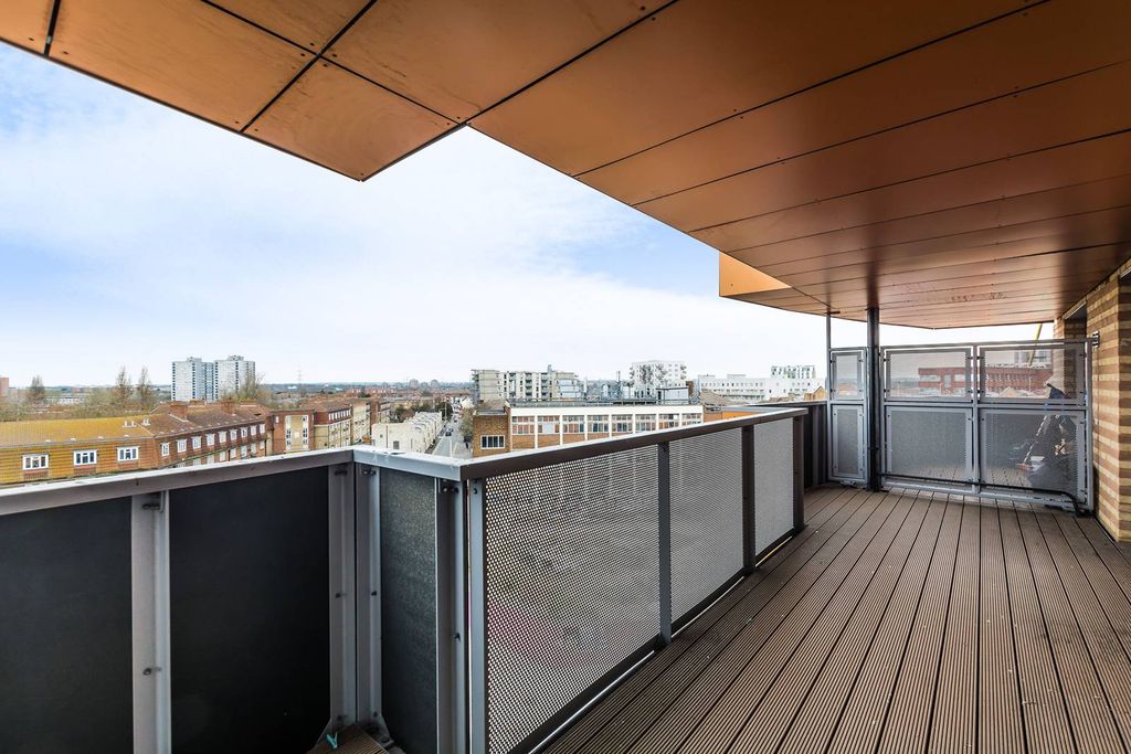 Property photo 1 of 5