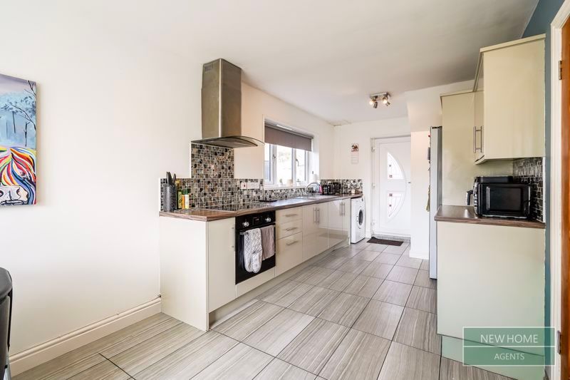 Property photo 2 of 16 Photo 12