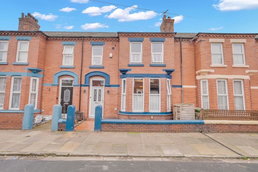 Property photo 1 of 42