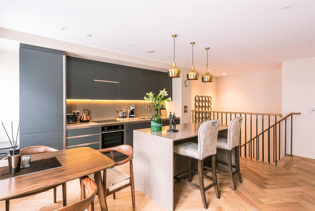Property photo 1 of 15 Kitchen/Dining Area