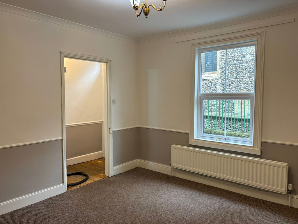 Property photo 2 of 21 Lounge