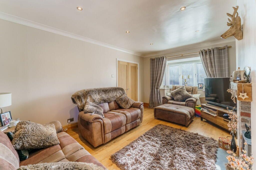 Property photo 3 of 26