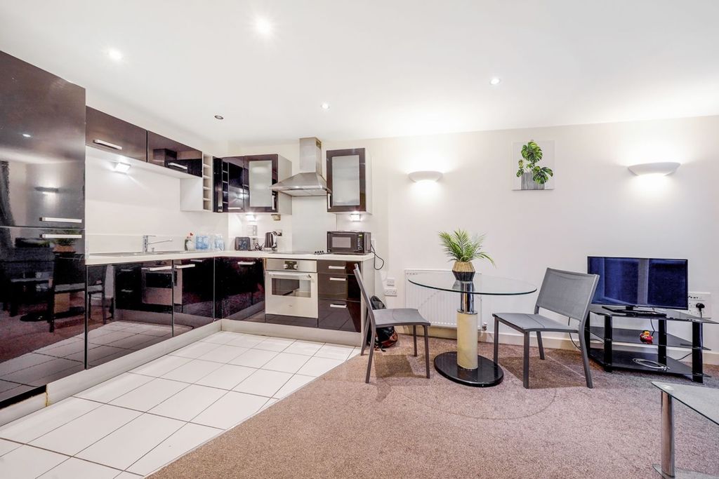 Property photo 1 of 13 5119240