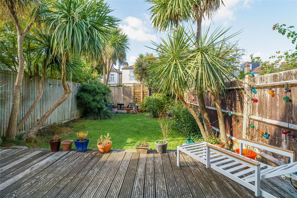 Property photo 3 of 14 Picture No. 02