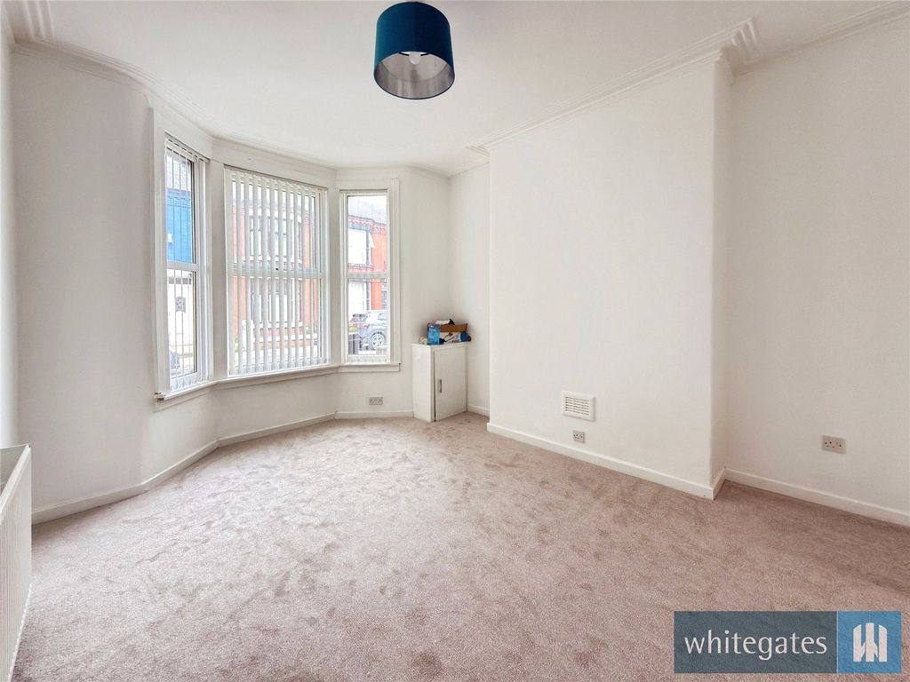 Property photo 3 of 14 Picture No. 06