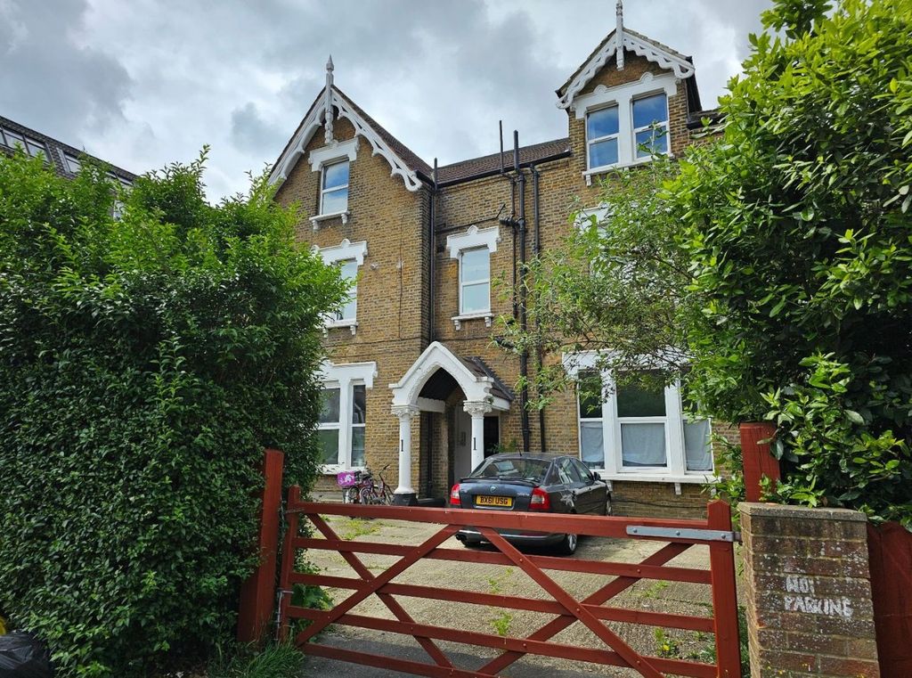 Property photo 1 of 4