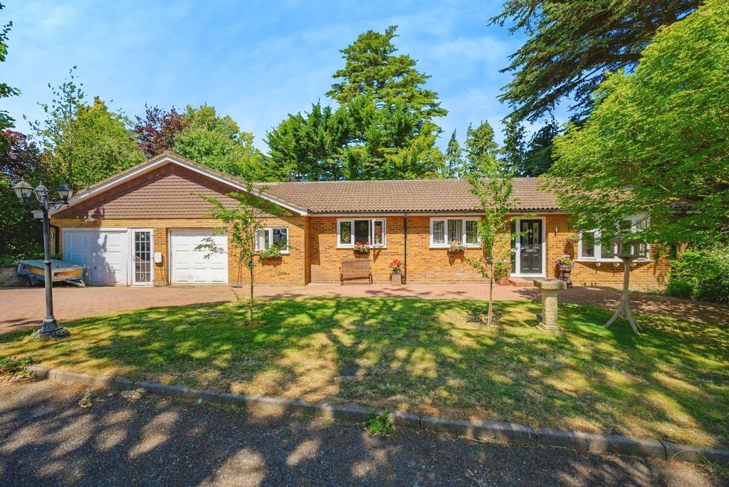 Property photo 1 of 17 Photo