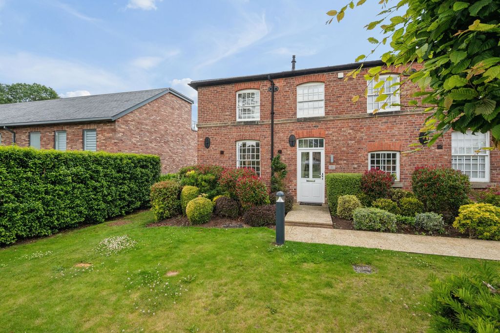 Property photo 1 of 25