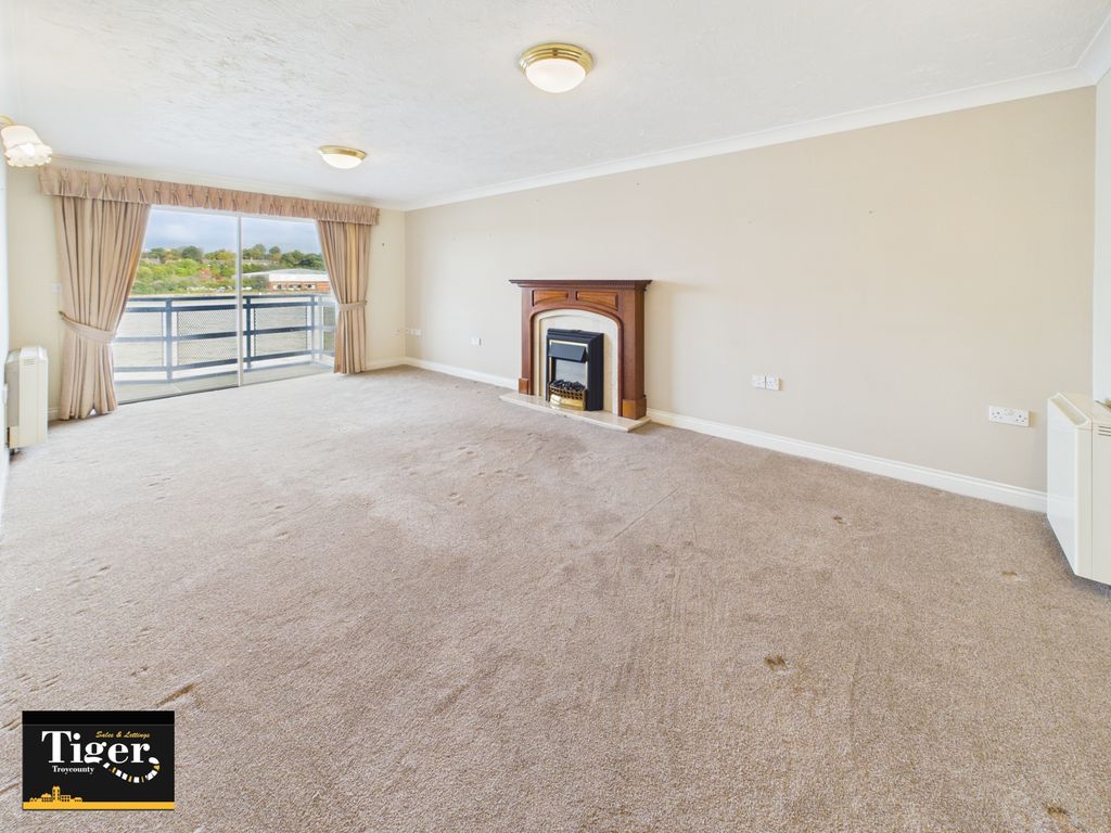 Property photo 2 of 8 Cam01931G0-Pr0415-Still001