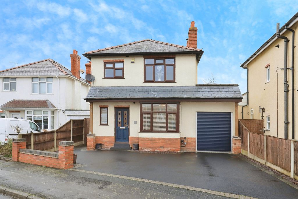 Property photo 1 of 20