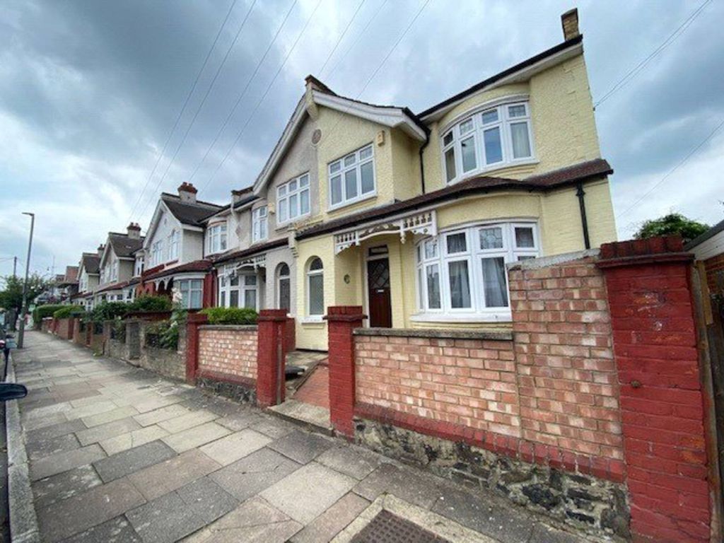 Property photo 3 of 9