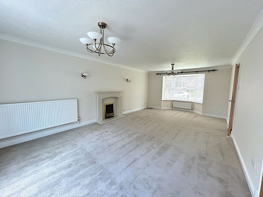 Property photo 2 of 38