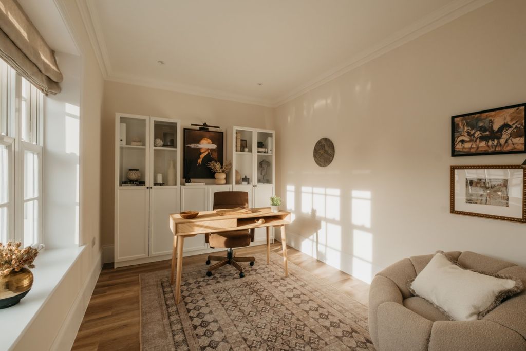 Property photo 3 of 7 Picture No. 01