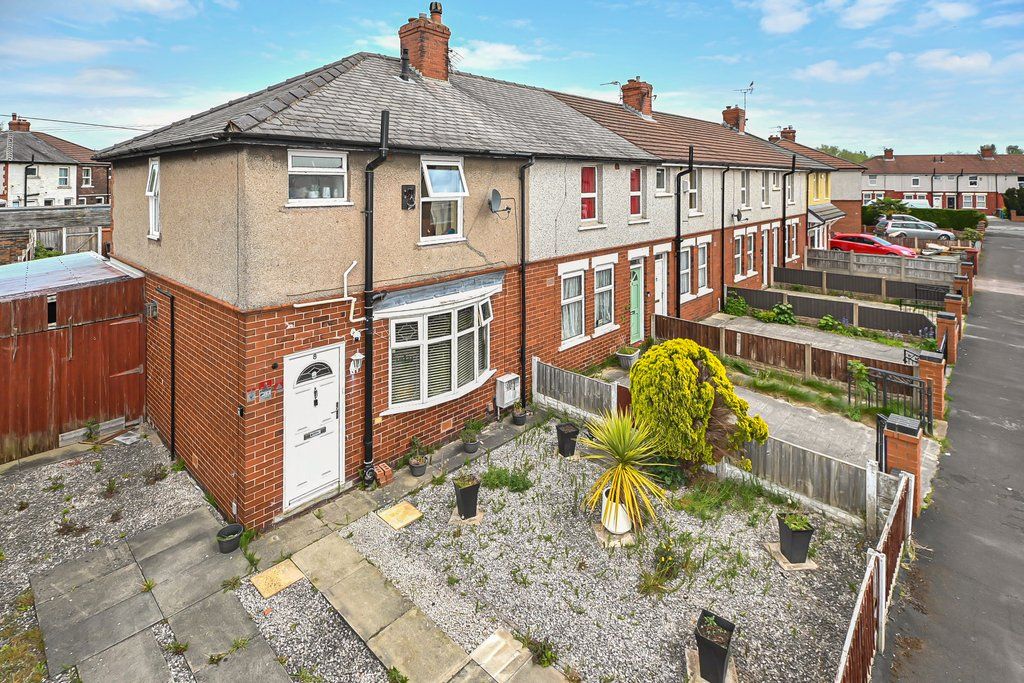 Property photo 2 of 19