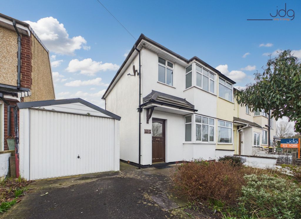 Property photo 1 of 12 Welcome To Ashford Road