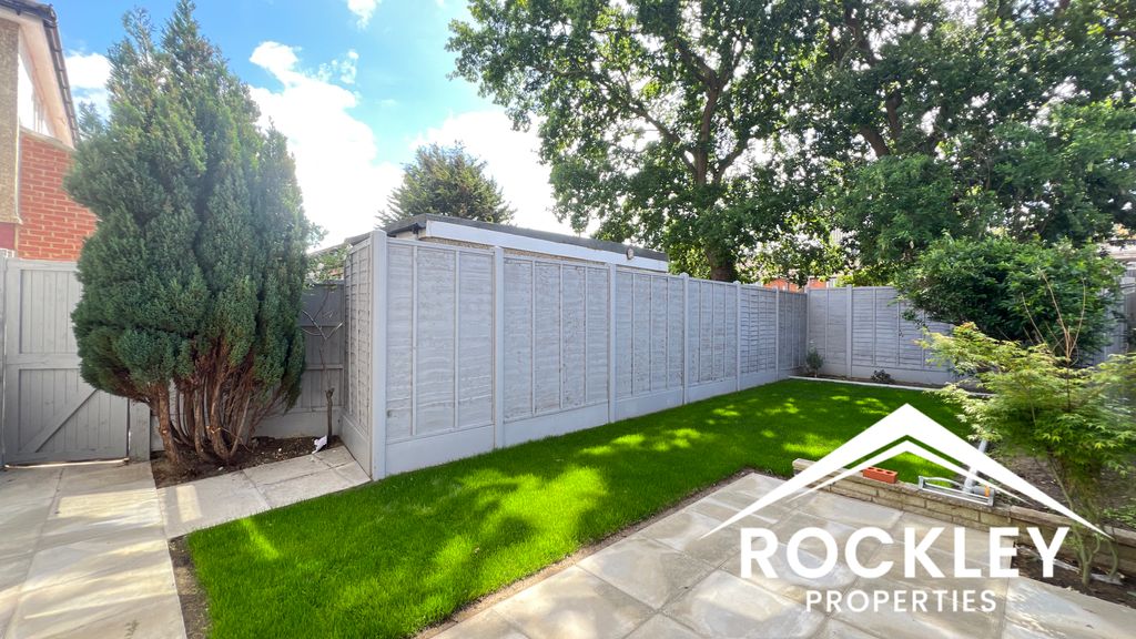 Property photo 2 of 30
