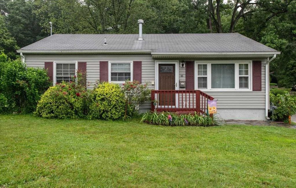 Property photo 1 of 5