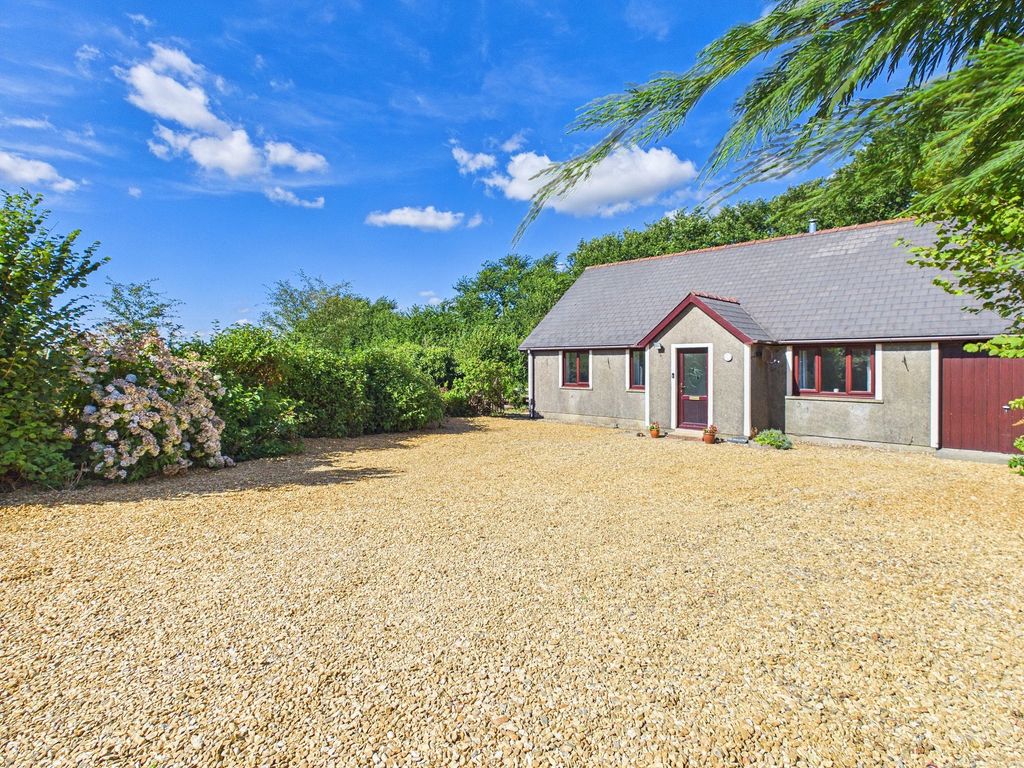 Property photo 1 of 30
