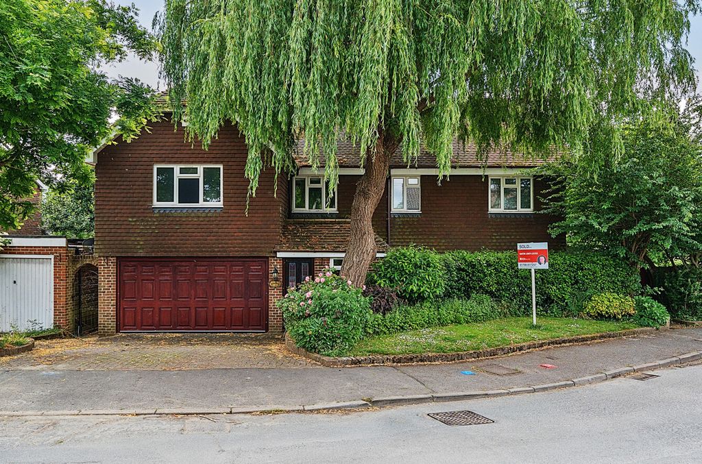 Property photo 1 of 18