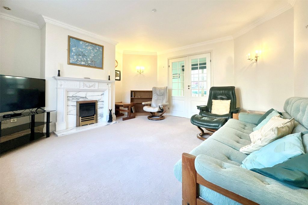 Property photo 3 of 14 Picture No. 11