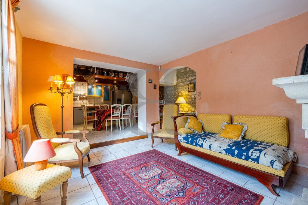 Property photo 2 of 15 184813