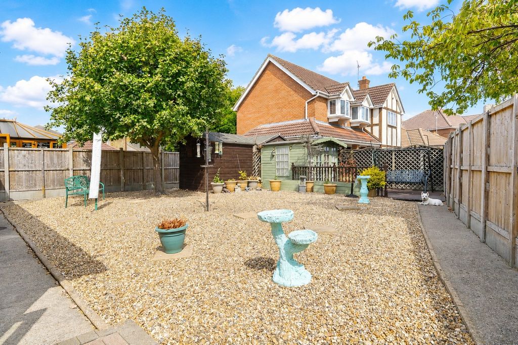 Property photo 2 of 16 5388312
