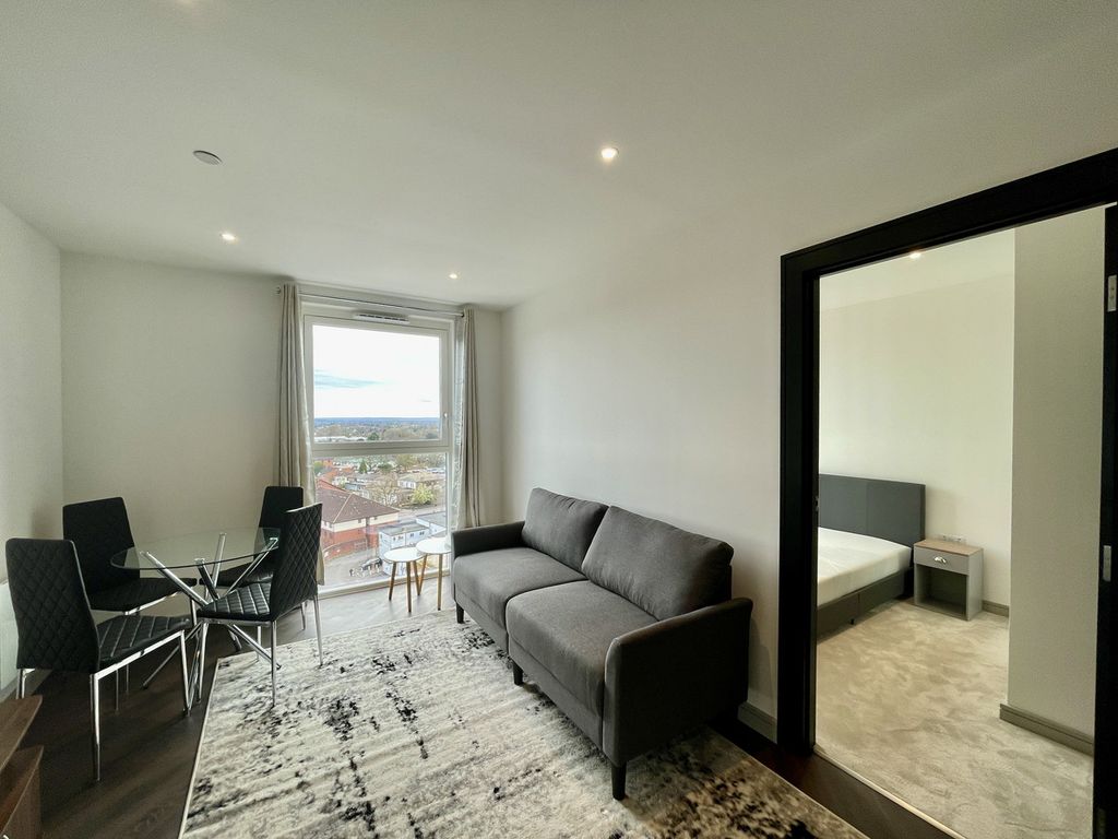 Property photo 3 of 24