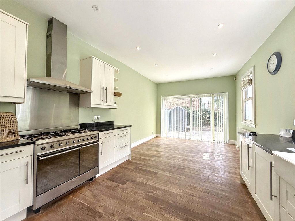 Property photo 1 of 18 Picture No. 01