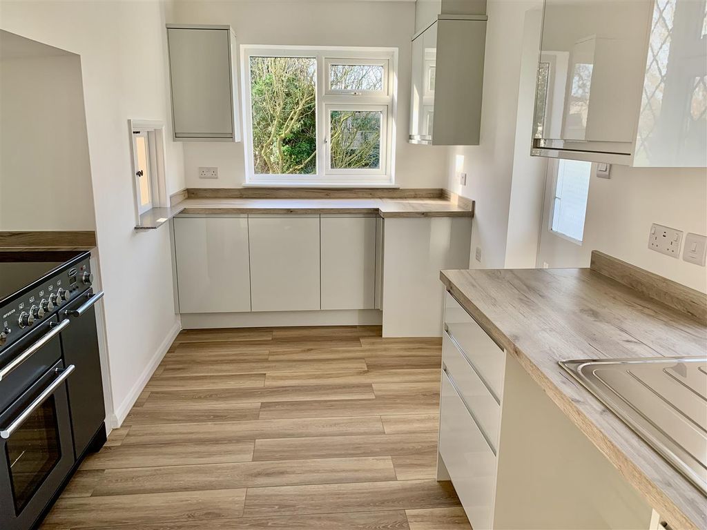 Property photo 2 of 16 Cot14.Jpeg