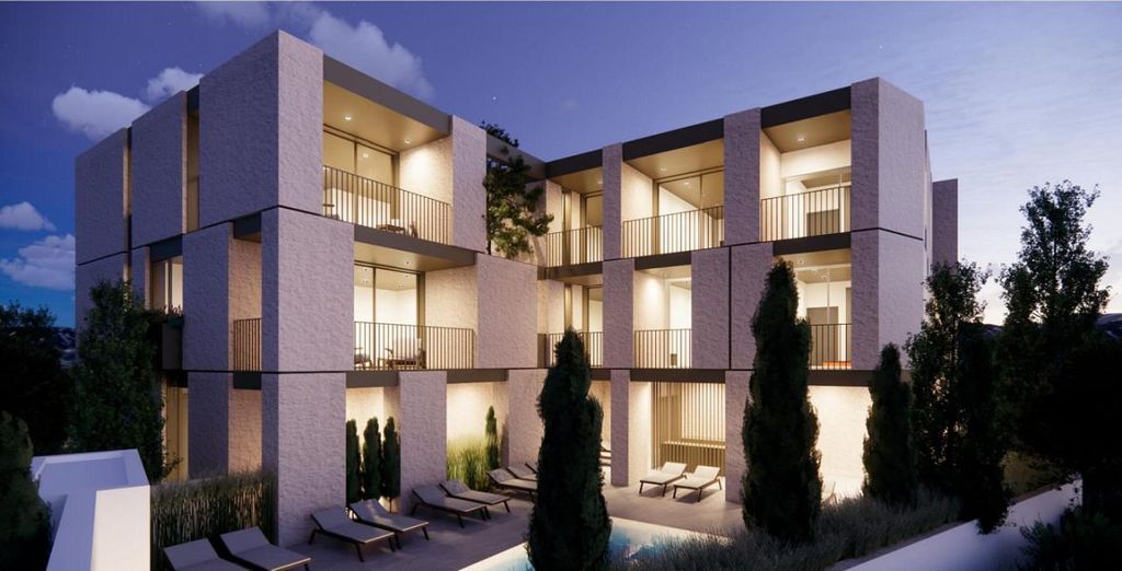 Property photo 2 of 6