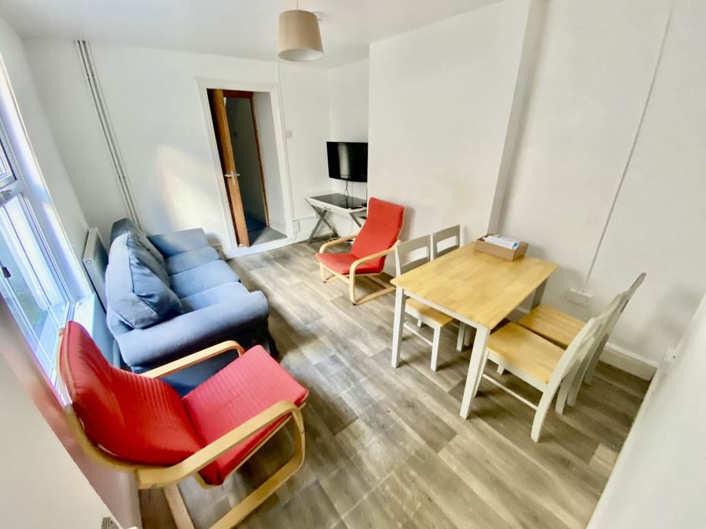 Property photo 1 of 17 Img_5709