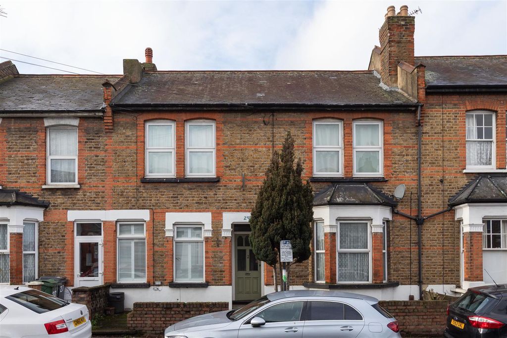 Property photo 1 of 22 Higham Hill Road, E17