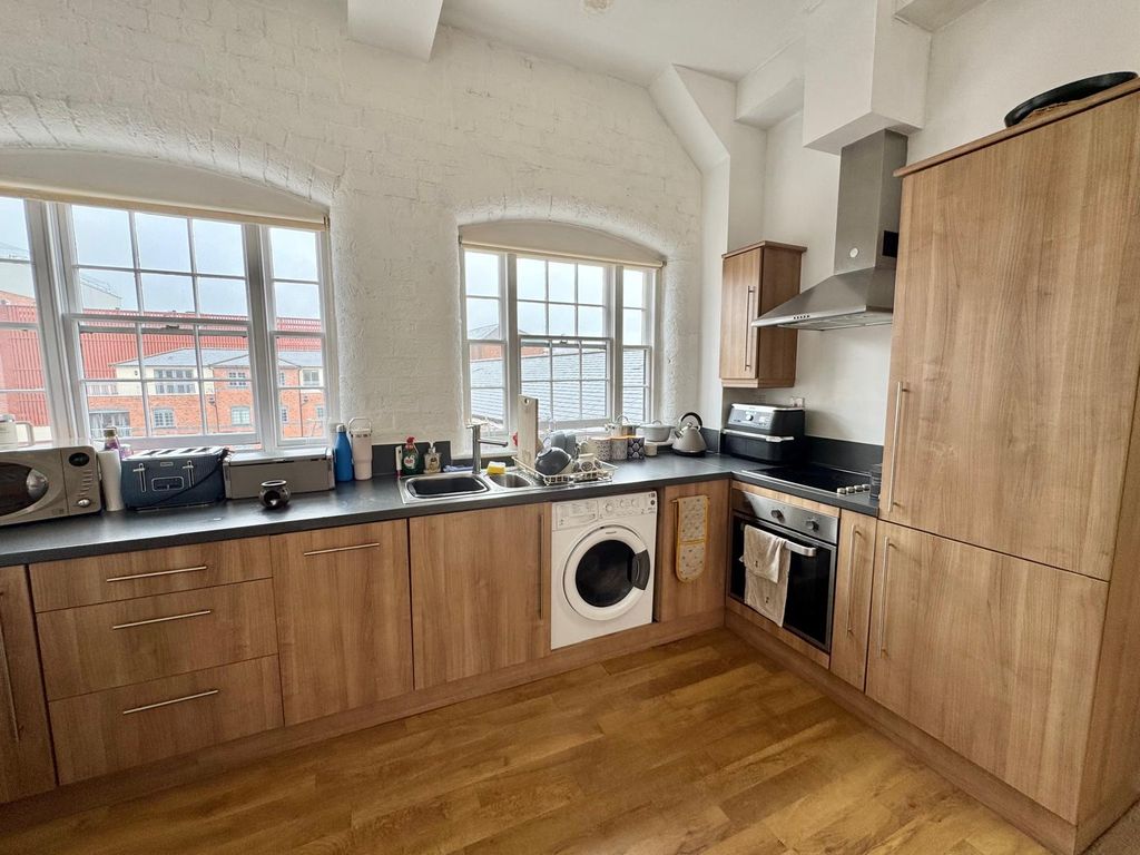 Property photo 2 of 4