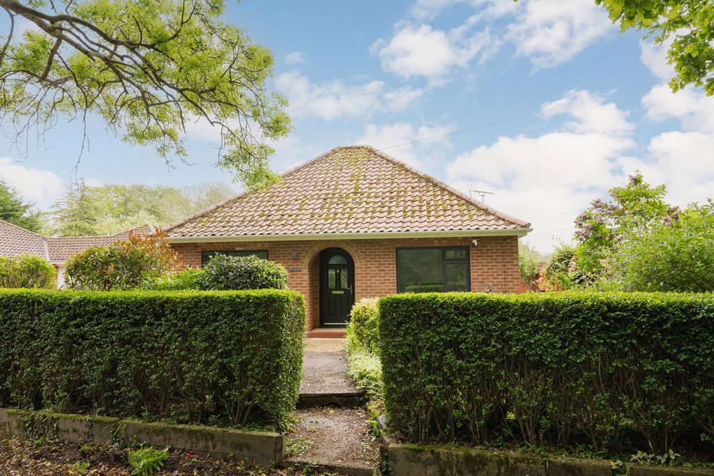 Property photo 1 of 27