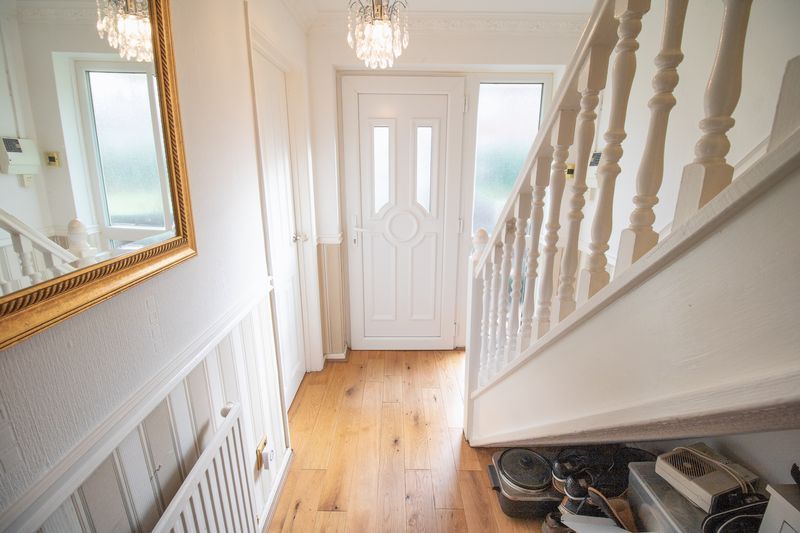 Property photo 3 of 14 Entrance Hallway