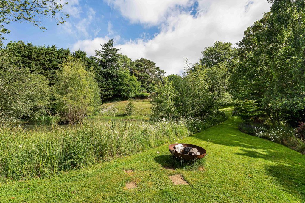 Property photo 3 of 43 Image
