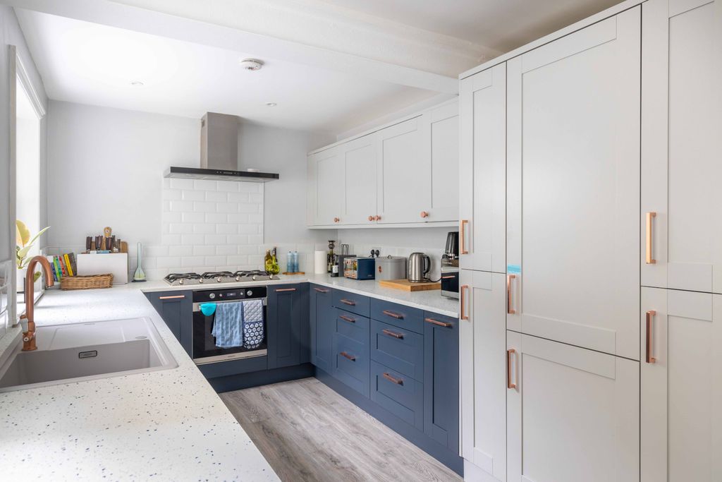 Property photo 1 of 17 Picture 1