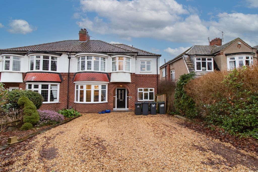 Property photo 1 of 33 Front View