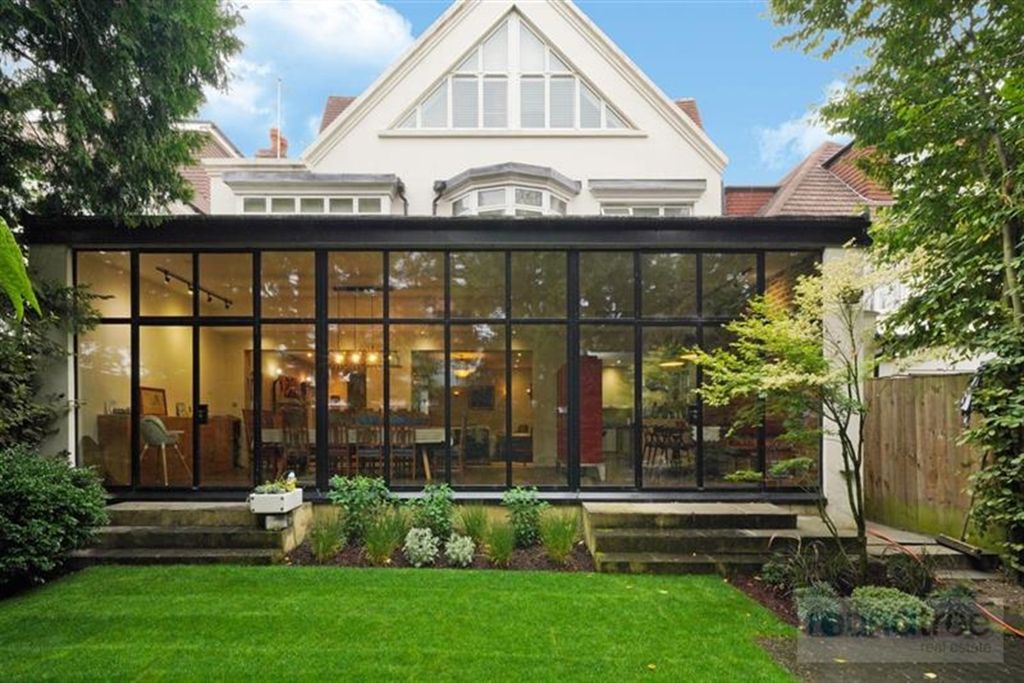 Property photo 1 of 15 (Main)