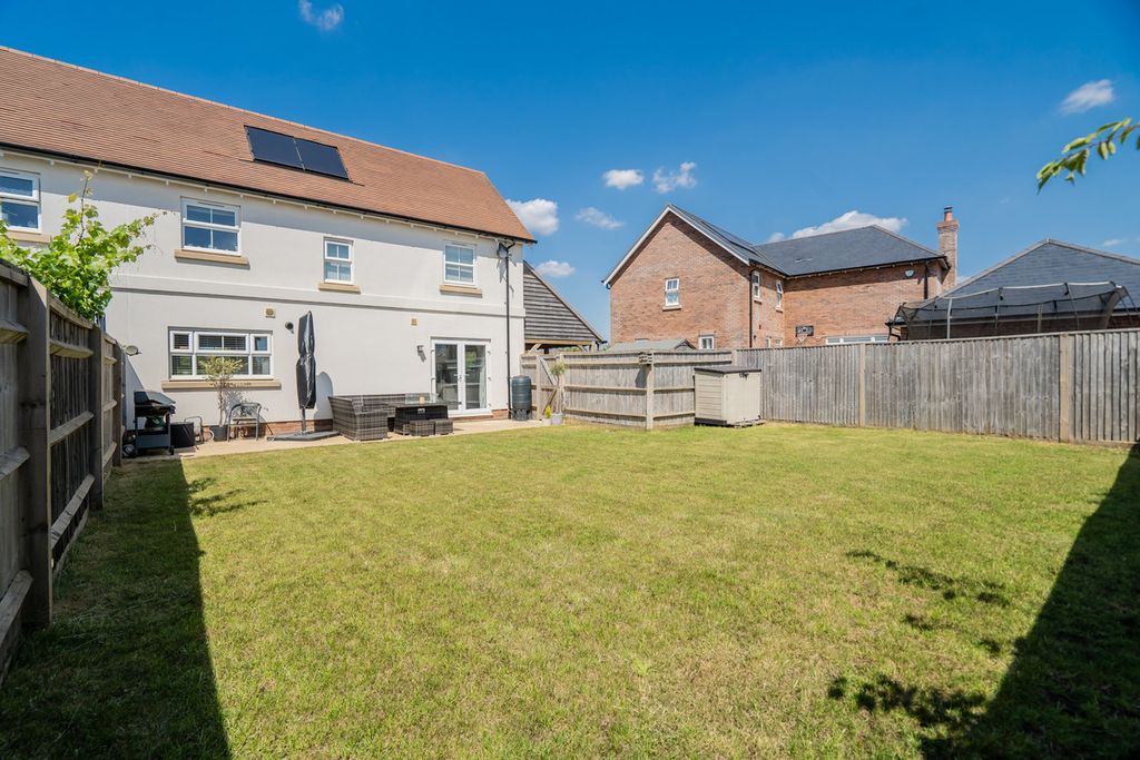 Property photo 2 of 18