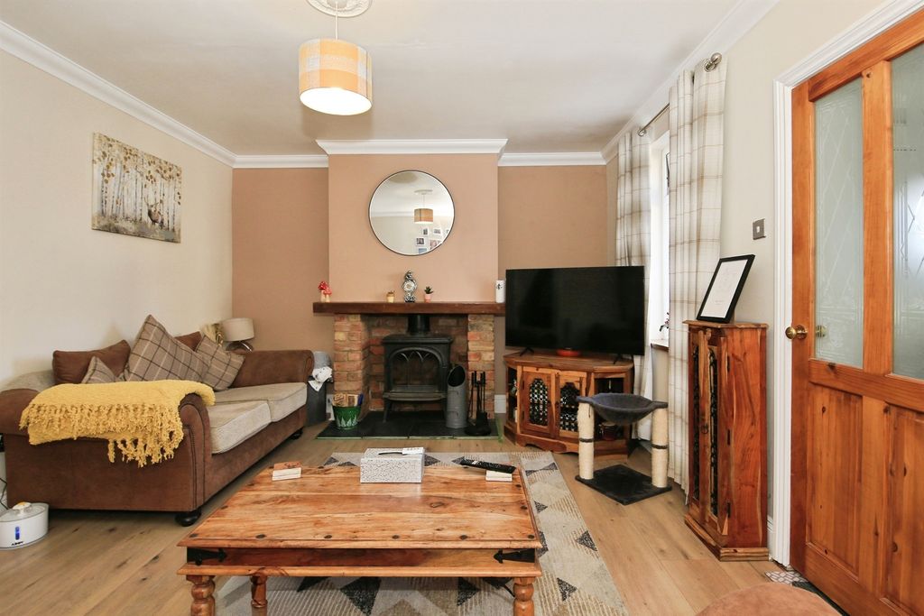 Property photo 2 of 15