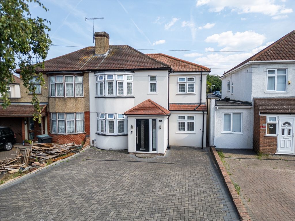 Property photo 1 of 27 4815401