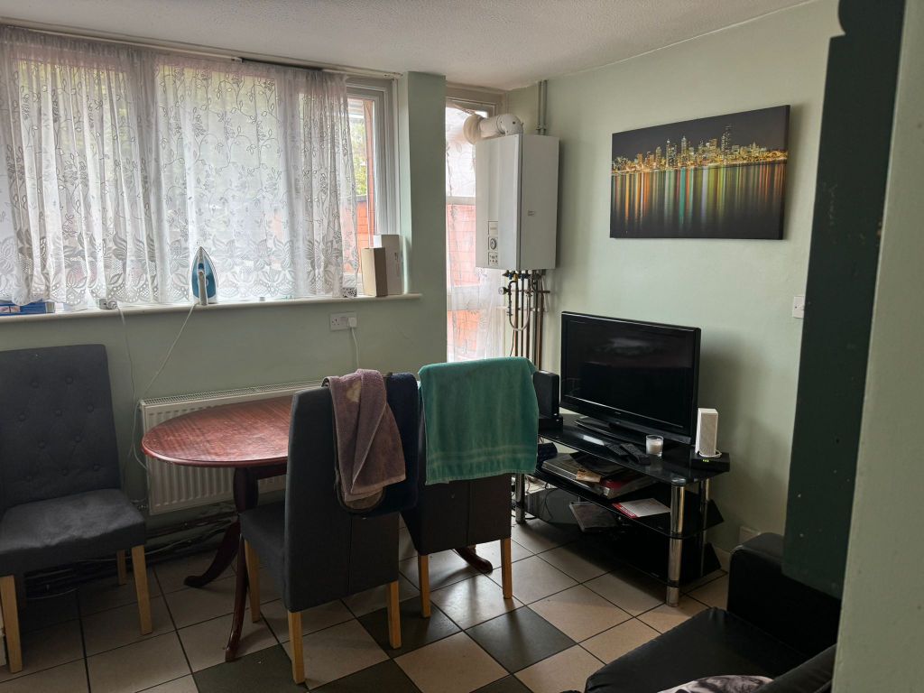 Property photo 3 of 11