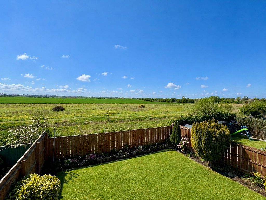 Property photo 3 of 14 Photo 3