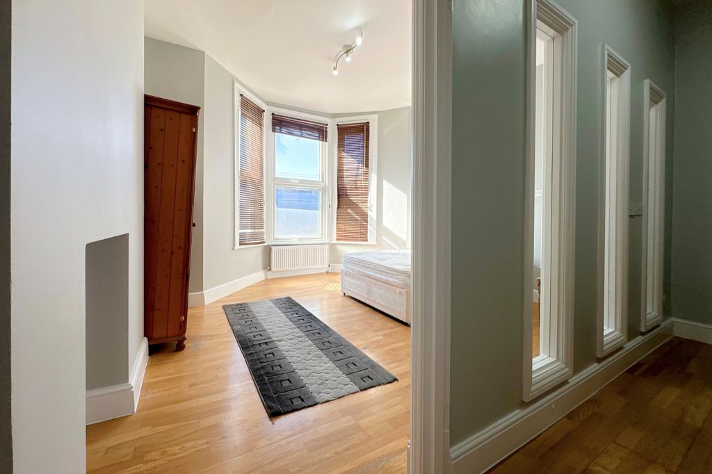 Property photo 1 of 13 Picture No. 22