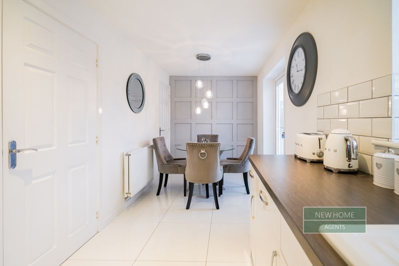 Property photo 3 of 21 Photo 6