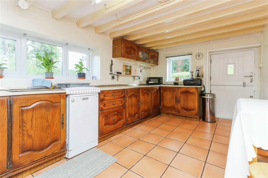Property photo 2 of 25